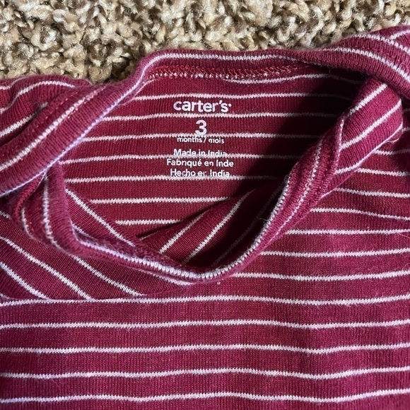 🐶🐶Carters 3 months red and white stripped onesie.🐶🐶 - Picture 2 of 3